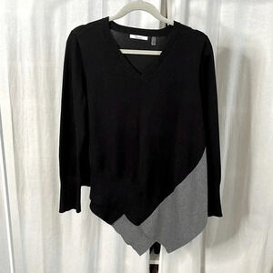 89TH + MADISON NWOT Asymmetric V-Neck Sweater, Size M